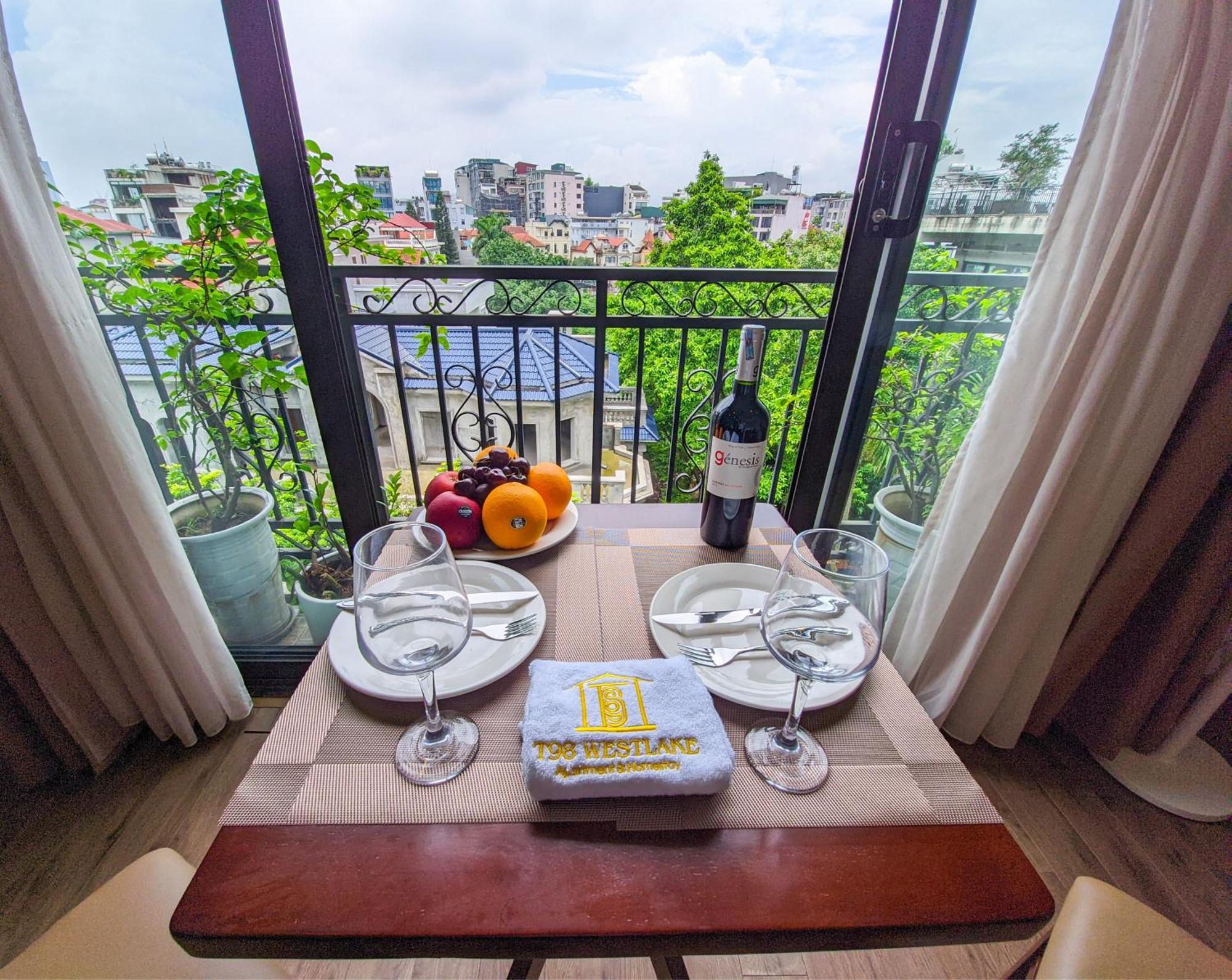T98 Westlake Quang An - Tay Ho Center Garden View Studio! هانوي المظهر الخارجي الصورة